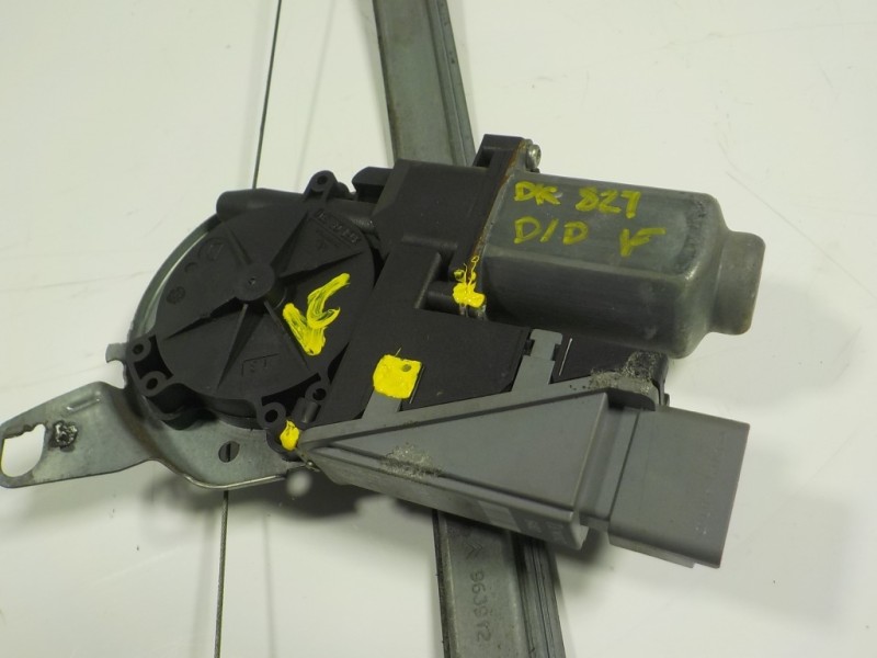 Recambio de elevalunas delantero derecho para citroën c3 1.4 referencia OEM IAM   