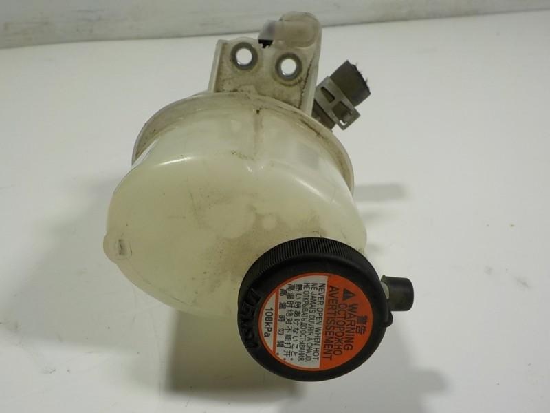 Recambio de deposito expansion para lexus is 300h referencia OEM IAM G91H030011  
