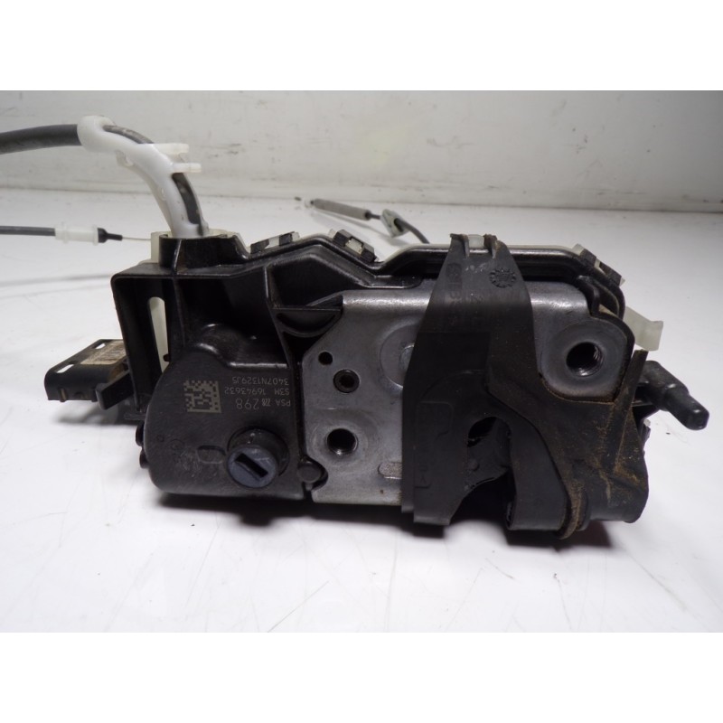 Recambio de cerradura puerta trasera izquierda para peugeot 5008 1.2 12v e-thp referencia OEM IAM 9822829880 16943632 