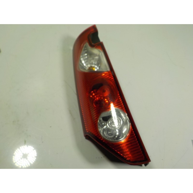 Recambio de piloto trasero izquierdo para renault kangoo z.e. referencia OEM IAM  8200419949 