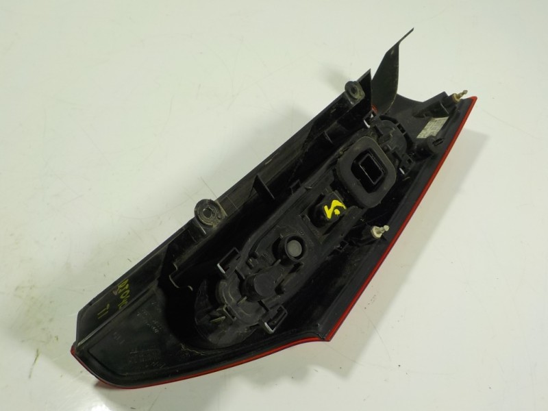 Recambio de piloto trasero izquierdo para renault kangoo z.e. referencia OEM IAM  8200419949 