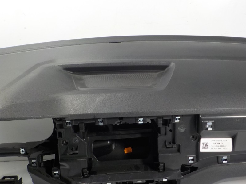 Recambio de salpicadero para volkswagen t-cross 1.0 tsi referencia OEM IAM 2GM857003E82V  2GM880204E