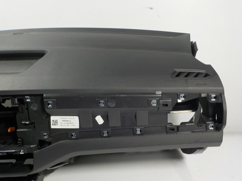 Recambio de salpicadero para volkswagen t-cross 1.0 tsi referencia OEM IAM 2GM857003E82V  2GM880204E