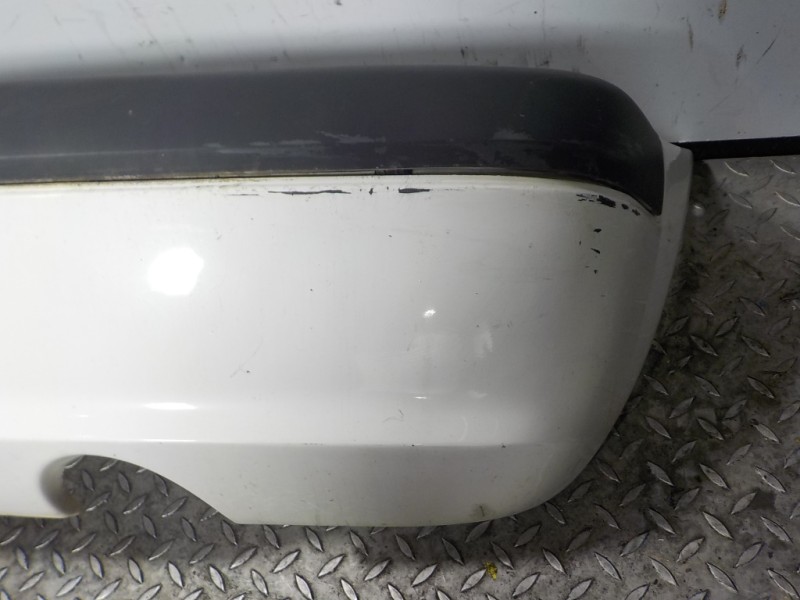 Recambio de paragolpes trasero para ford fiesta berlina (dx) 1.3 cat referencia OEM IAM   