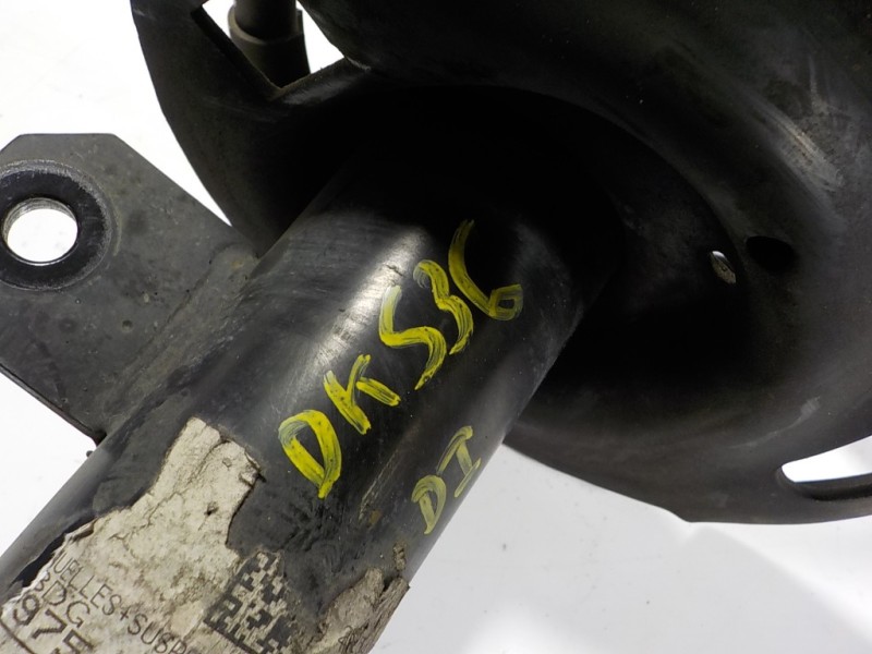 Recambio de amortiguador delantero izquierdo para citroën c4 cactus 1.5 blue-hdi fap referencia OEM IAM 9820948680 9820948680 