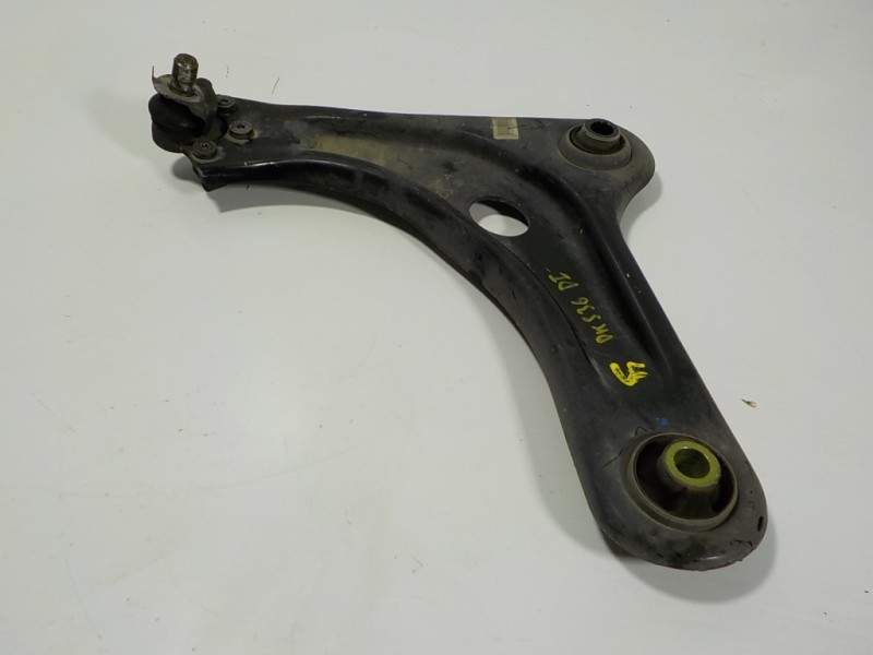Recambio de brazo suspension inferior delantero izquierdo para citroën c4 cactus 1.5 blue-hdi fap referencia OEM IAM 3520W7  