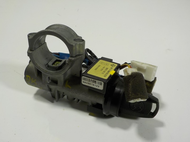 Recambio de antirrobo para ssangyong rodius 2.7 turbodiesel cat referencia OEM IAM 7100021206 8697008110 