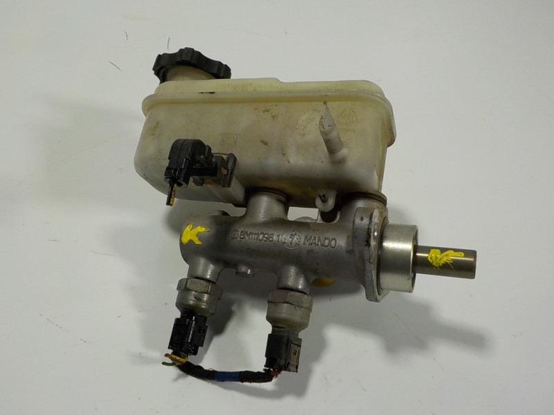 Recambio de bomba freno para ssangyong rodius 2.7 turbodiesel cat referencia OEM IAM  BM1110981 