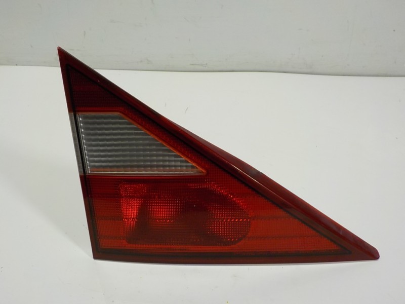 Recambio de piloto trasero izquierdo interior para ssangyong rodius 2.7 turbodiesel cat referencia OEM IAM 8360121403  