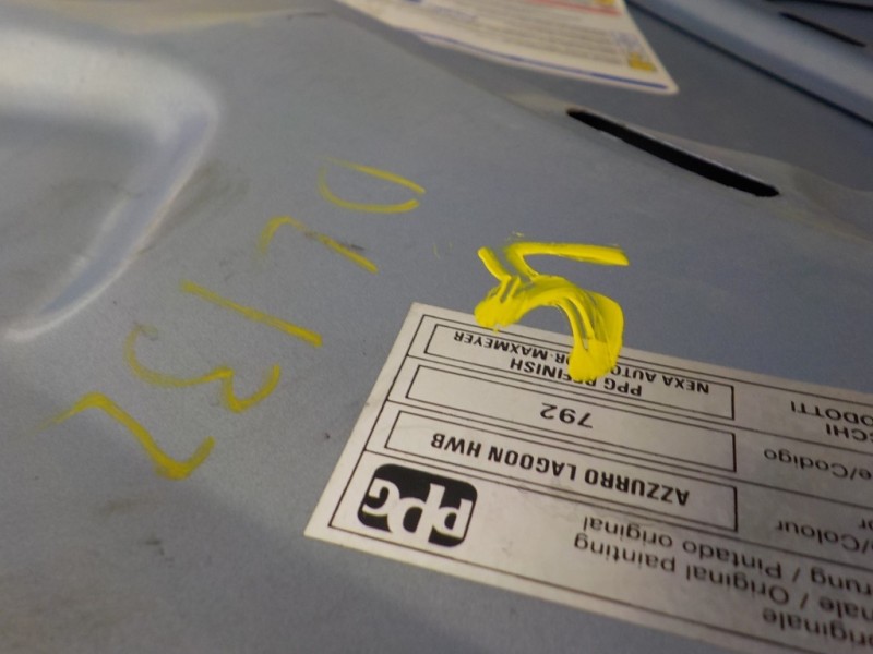 Recambio de capot delantero para fiat punto berlina (188) 1.2 cat referencia OEM IAM   