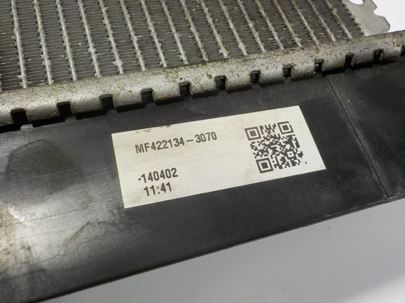 Recambio de radiador agua para toyota auris 1.4 turbodiesel cat referencia OEM IAM 164000N060 MF4221343070 