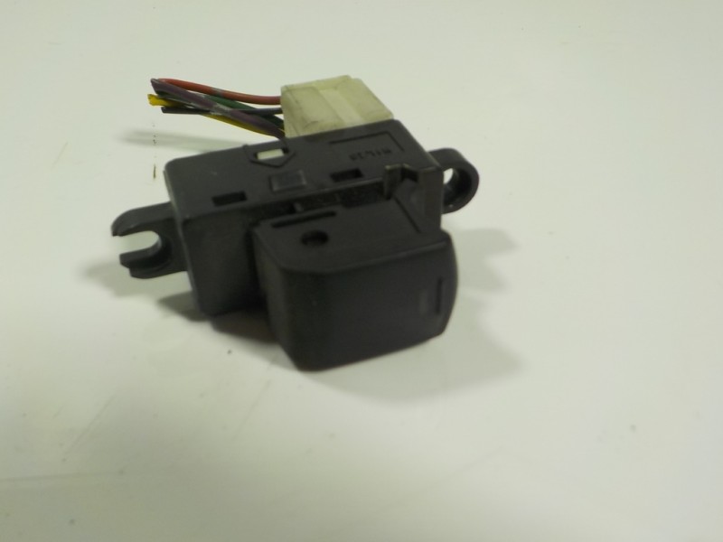 Recambio de mando elevalunas delantero derecho para nissan micra (k12e) 1.5 dci turbodiesel cat referencia OEM IAM   