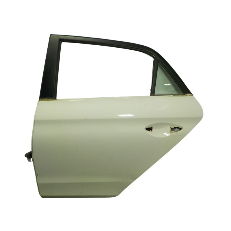 Recambio de puerta trasera izquierda para hyundai i20 1.2 16v cat referencia OEM IAM 77003C8000  