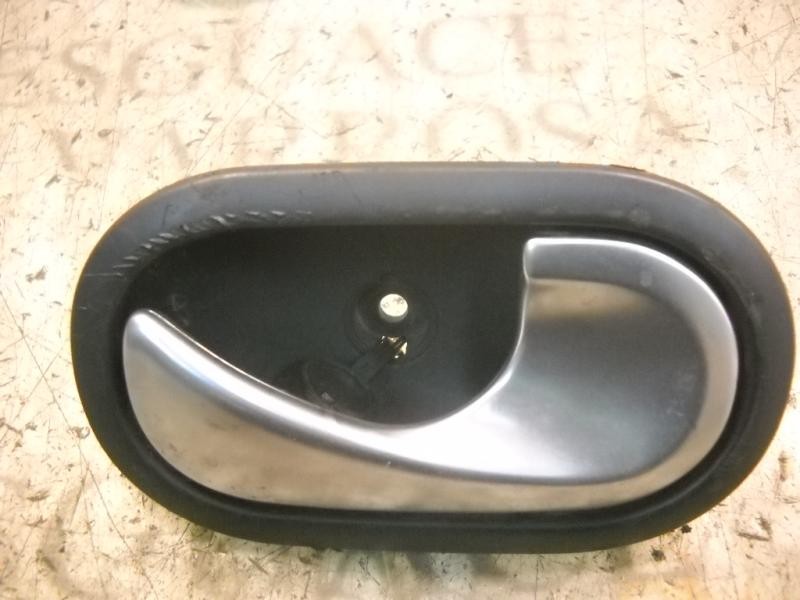 Recambio de maneta interior delantera derecha para renault megane ii berlina 5p expression referencia OEM IAM   
