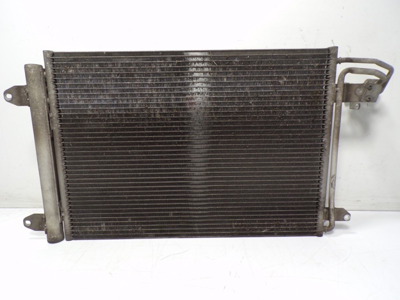 Recambio de condensador aire acondicionado para volkswagen golf vi (5k1) 1.6 tdi referencia OEM IAM 1K0820411AC 1K0820411N 