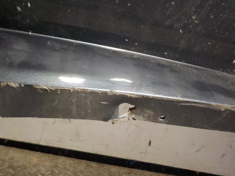 Recambio de paragolpes trasero para skoda fabia combi 1.0 tsi referencia OEM IAM 6V9807421F  