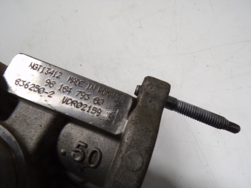 Recambio de turbocompresor para opel crossland x 1.2 referencia OEM IAM 9818479380 9816479380 