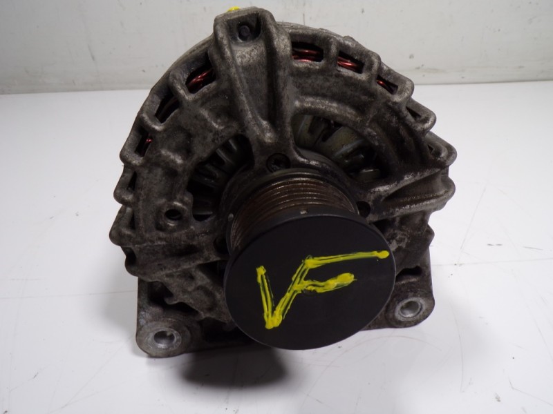 Recambio de alternador para nissan x-trail (t32) acenta referencia OEM IAM 231004BE0A 231004BE0A 