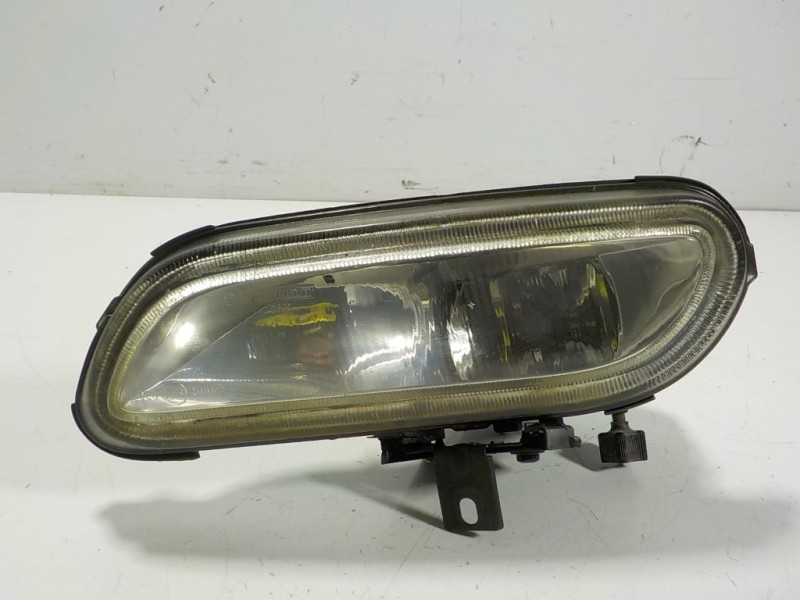 Recambio de faro antiniebla izquierdo para peugeot 406 break (s1/s2) 2.0 hdi referencia OEM IAM  37080754 