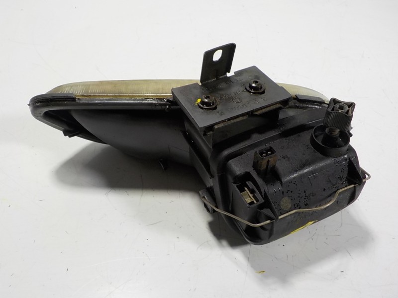 Recambio de faro antiniebla izquierdo para peugeot 406 break (s1/s2) 2.0 hdi referencia OEM IAM  37080754 