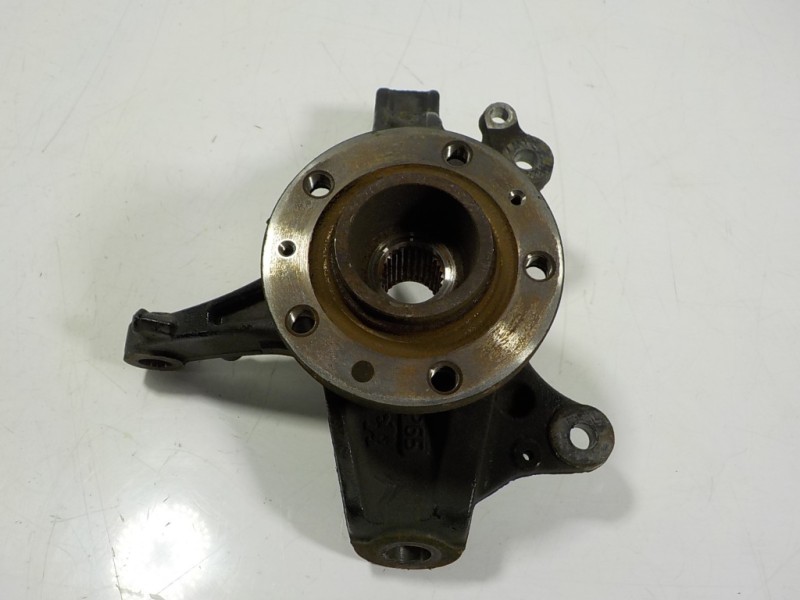 Recambio de mangueta delantera derecha para peugeot 308 sw 1.5 blue-hdi fap referencia OEM IAM 1610138080  