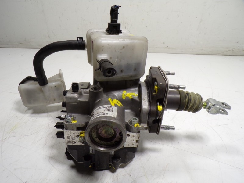 Recambio de servofreno para kia niro drive plug-in hybrid referencia OEM IAM 58500G5400 BH60164D01 