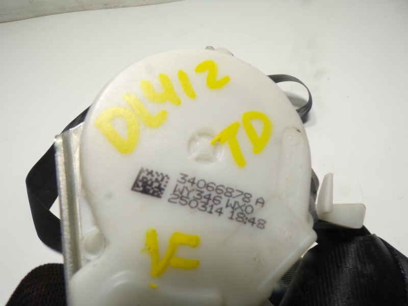 Recambio de cinturon seguridad trasero derecho para volkswagen polo (6c1) 1.2 tsi referencia OEM IAM 6C0857806RAA 34066878A 