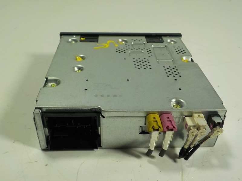 Recambio de sistema navegacion gps para seat arona fr go referencia OEM IAM 575035862F 575035862F 