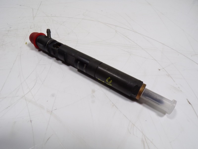 Recambio de inyector para dacia duster 1.5 dci diesel fap cat referencia OEM IAM 166000897R 166000897R 