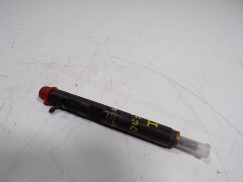 Recambio de inyector para dacia duster 1.5 dci diesel fap cat referencia OEM IAM 166000897R 166000897R 