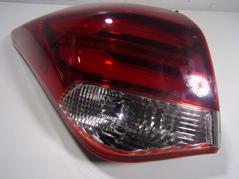 Recambio de piloto trasero izquierdo para hyundai i40 1.7 crdi cat referencia OEM IAM 924013Z600 924013Z6 