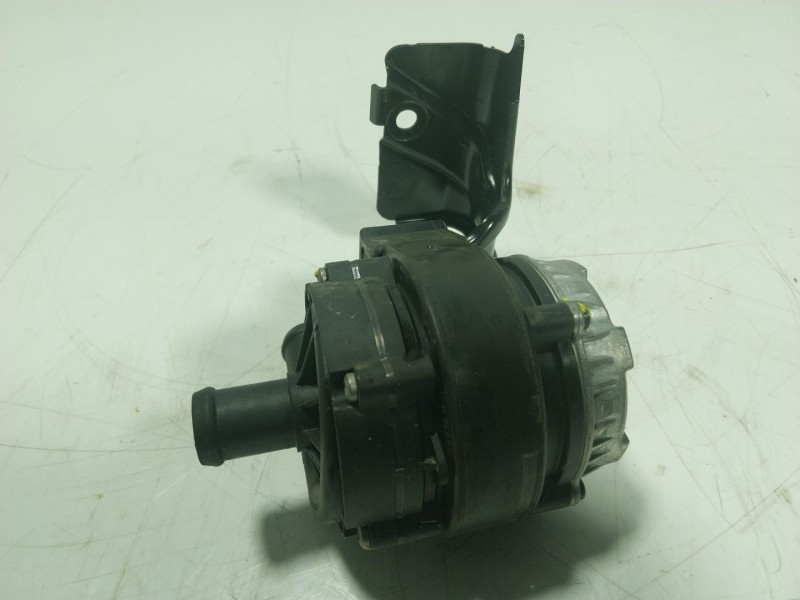Recambio de bomba agua para cupra leon sportstourer (kl8) 1.4 tsi phev referencia OEM IAM   