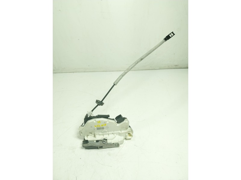 Recambio de cerradura puerta delantera izquierda para volkswagen t6 transporter 2.0 tdi referencia OEM IAM 7L2837015C  