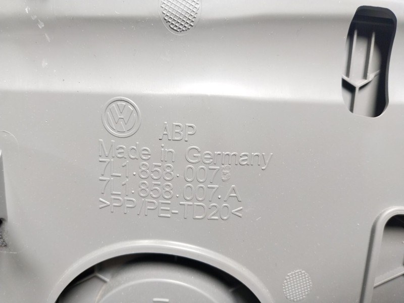 Recambio de guantera para volkswagen t6 transporter 2.0 tdi referencia OEM IAM 7L1858007ENA2 7L1858007 7L1858007E