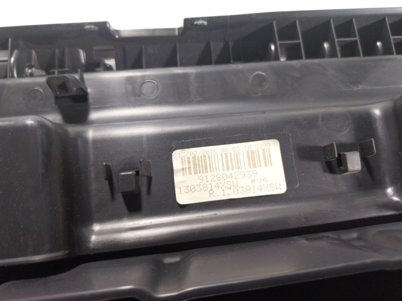 Recambio de guantera para mercedes-benz vito kasten 2.1 cdi cat referencia OEM IAM   