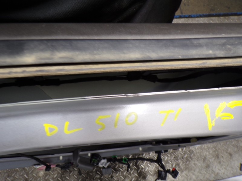 Recambio de puerta trasera izquierda para land rover new discovery l462 3.0 d referencia OEM IAM LR080198  