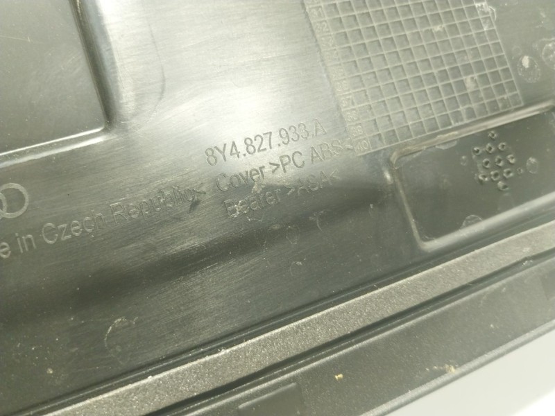 Recambio de aleron trasero para audi a3 sportback (8ya) 2.0 16v tdi referencia OEM IAM   