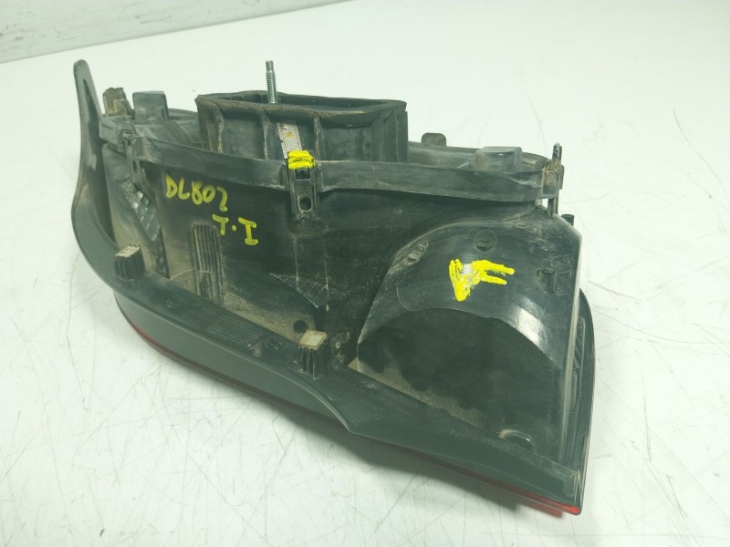 Recambio de piloto trasero izquierdo para volkswagen up! (122) 1.0 referencia OEM IAM 1S0945095G  