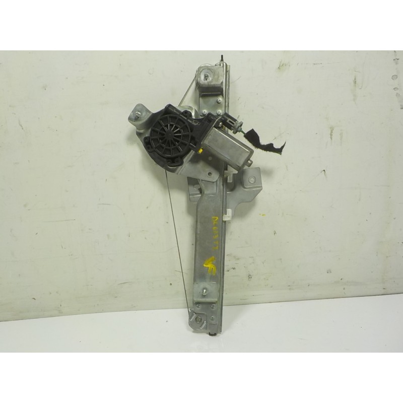 Recambio de elevalunas trasero izquierdo para dacia duster 1.5 dci diesel fap cat referencia OEM IAM 8200733833  