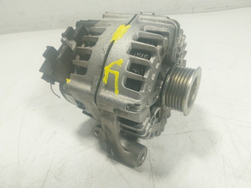 Recambio de alternador para bmw x3 (e83) xdrive 20d referencia OEM IAM  220826 