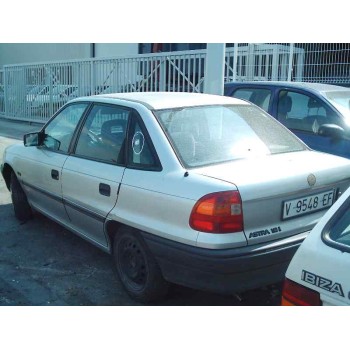 OPEL ASTRA F BERLINA