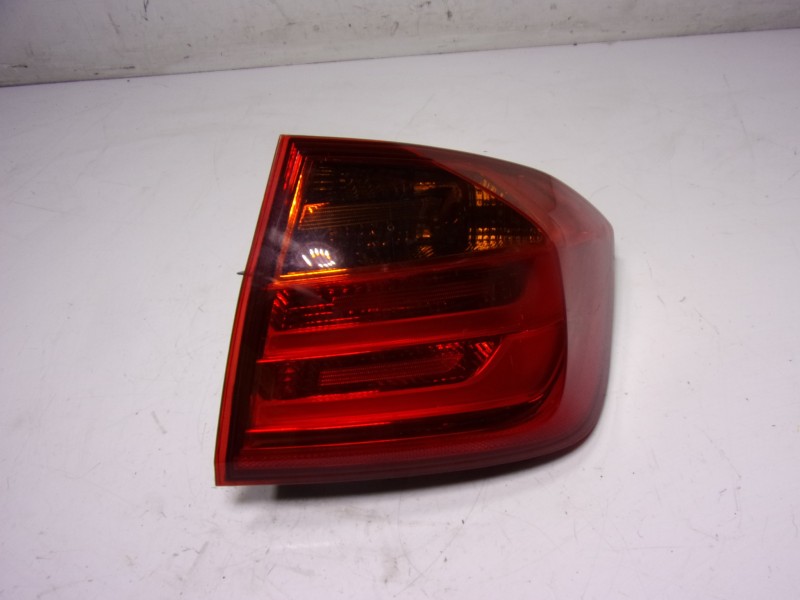 Recambio de piloto trasero derecho para bmw serie 3 lim. (f30) 2.0 16v diesel referencia OEM IAM  63217372704 