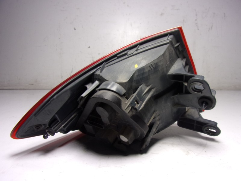 Recambio de piloto trasero derecho para bmw serie 3 lim. (f30) 2.0 16v diesel referencia OEM IAM  63217372704 