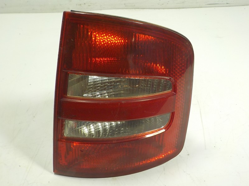 Recambio de piloto trasero derecho para skoda fabia familiar (6y5) 1.9 sdi cat (asy) referencia OEM IAM   