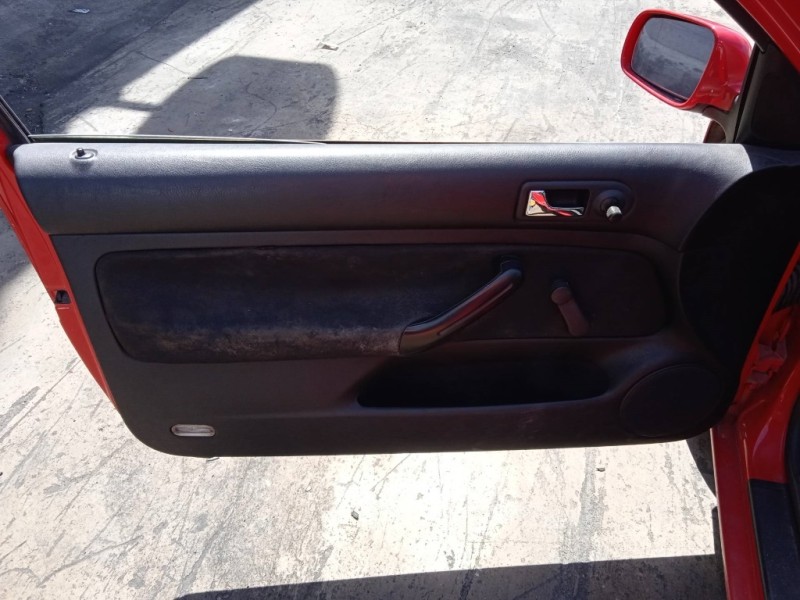 volkswagen golf iv berlina (1j1) del año 1999