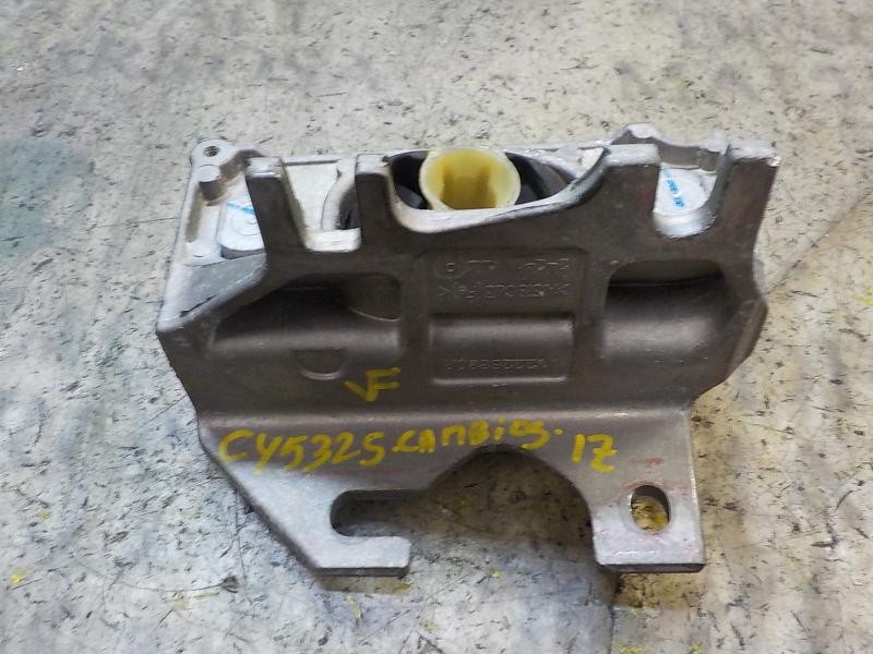 Recambio de soporte cambio para renault clio iv 1.5 dci diesel fap referencia OEM IAM 112228880R  