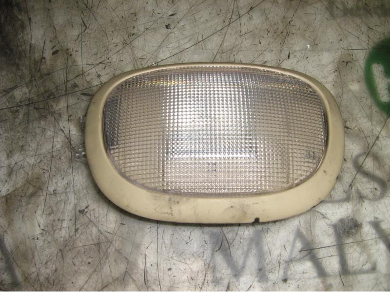 Recambio de piloto interior para chrysler voyager (gs) 2.4 se referencia OEM IAM   