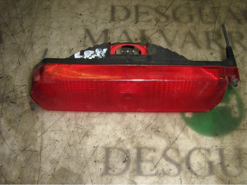 Recambio de piloto trasero central para chrysler voyager (gs) 2.4 se referencia OEM IAM   