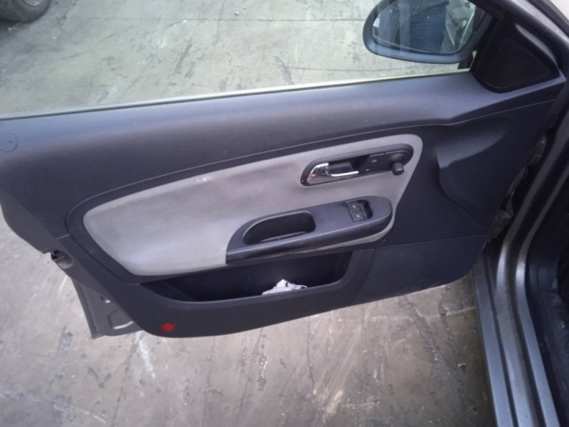 seat cordoba berlina (6l2) del año 2004