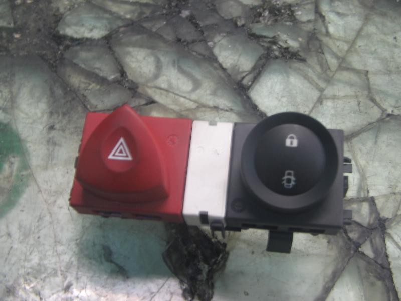 Recambio de warning para renault megane ii berlina 5p confort dynamique referencia OEM IAM   